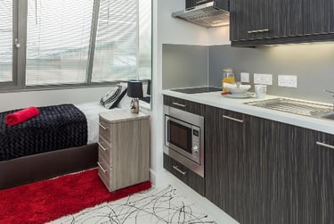 1 bed studio, Queens Terrace, City Centre, Southampton, SO143LR - Image 12